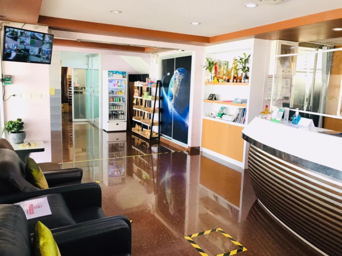 Winner Serviced Apartment Si Maha Phot Екстериор снимка